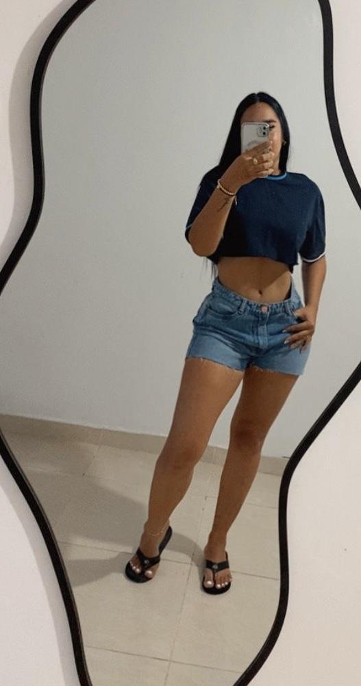 633662954: Chica busca chico en Navarra