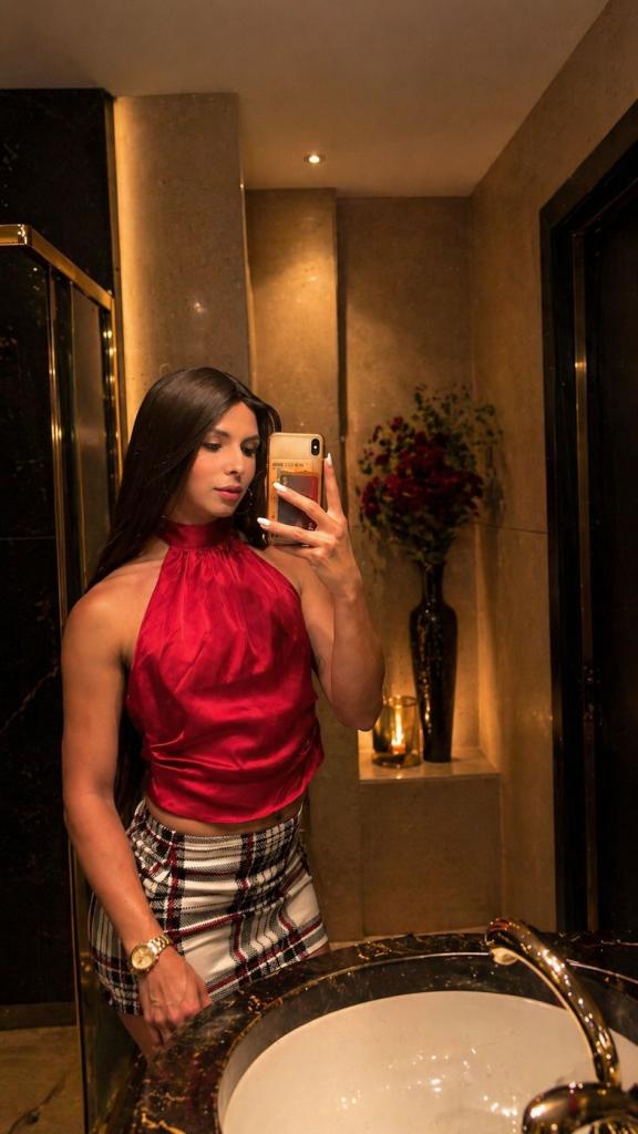 625953698: Transexual en Barcelona