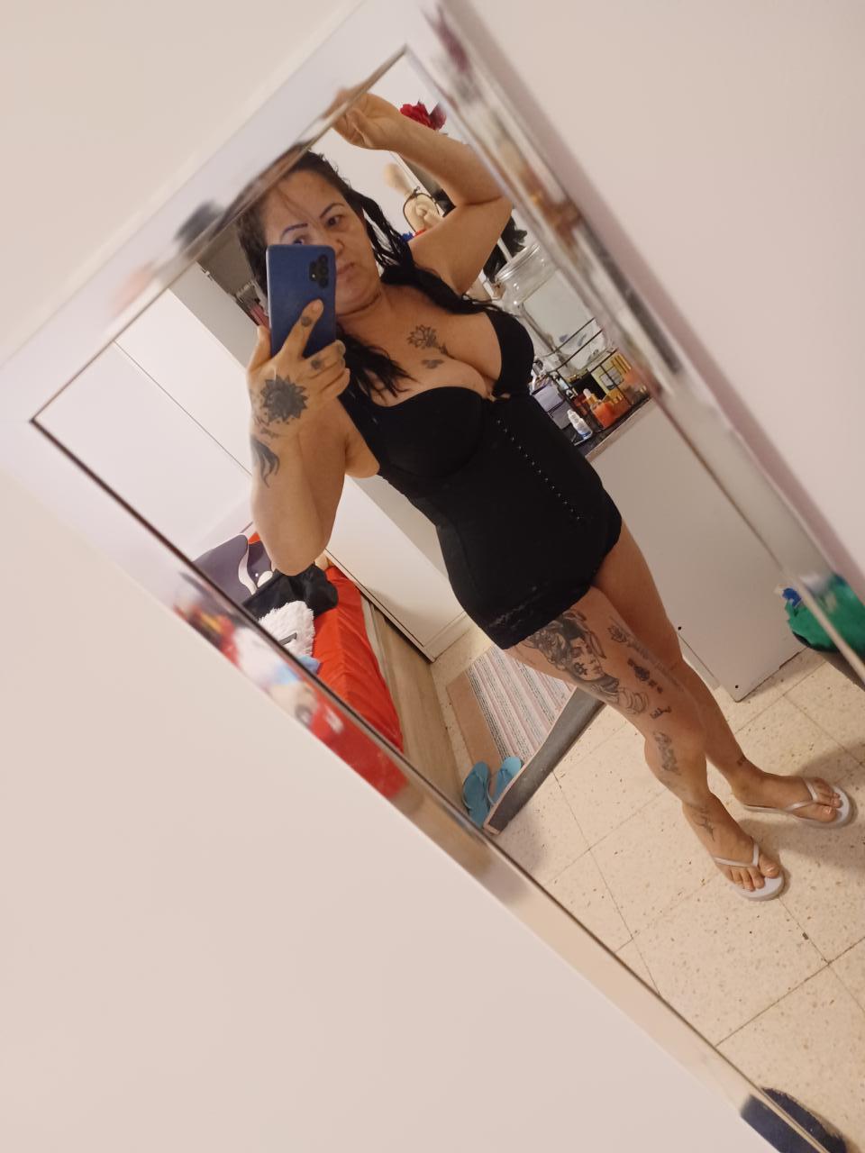 671346583: Chica busca chico en Sevilla