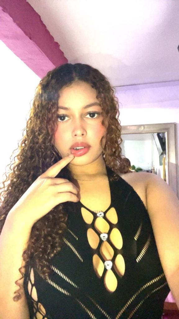 Chica busca chico en Huelva: 