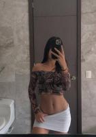617974495: Chica busca chico en Barcelona