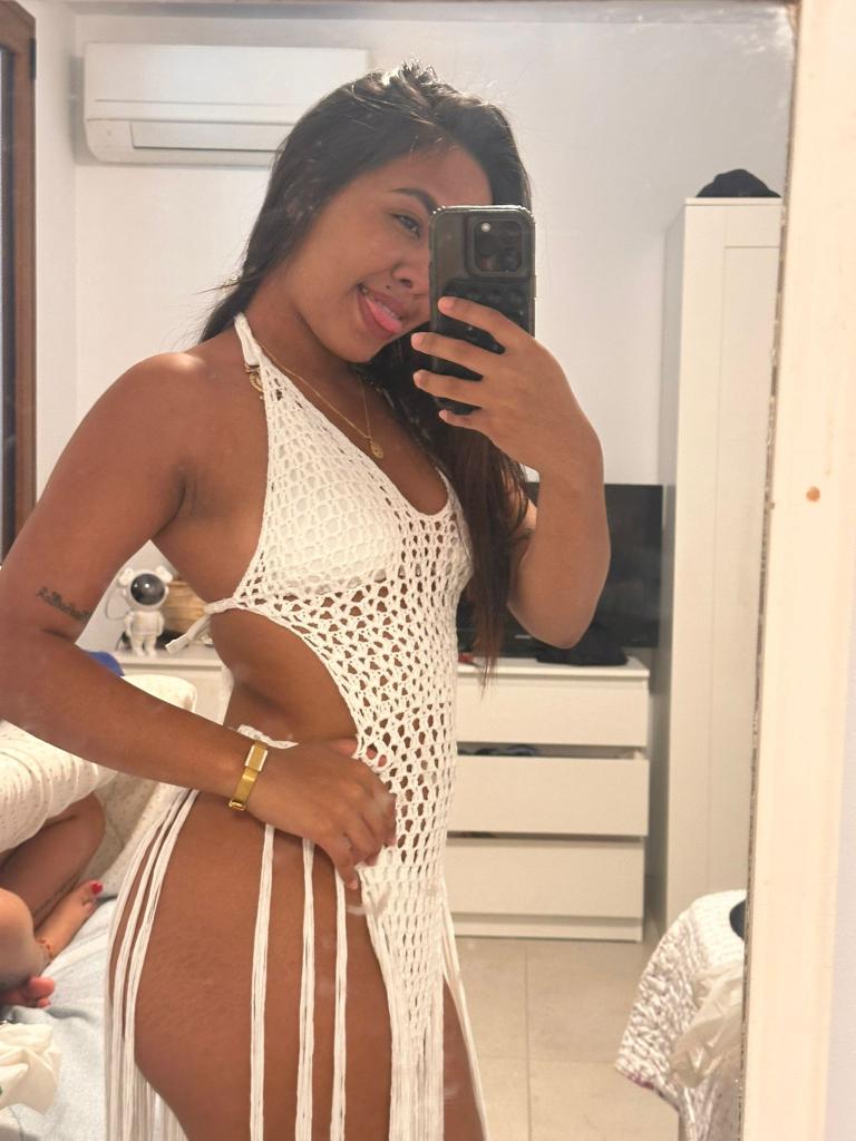 Chica busca chico en Ibiza: 