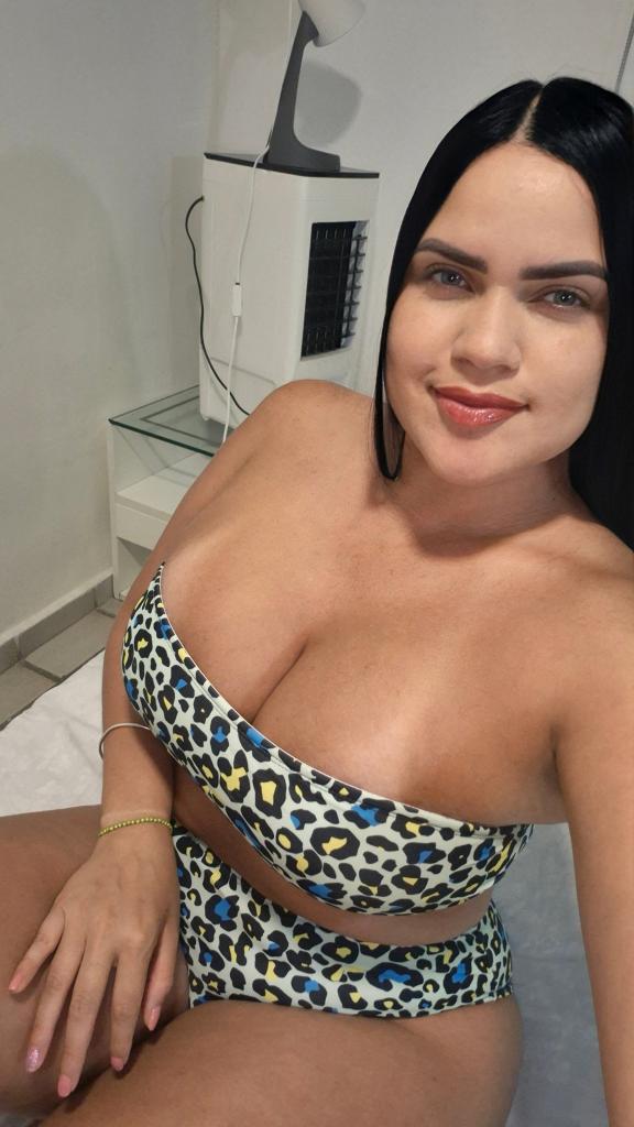 610113584: Chica busca chico en Granada
