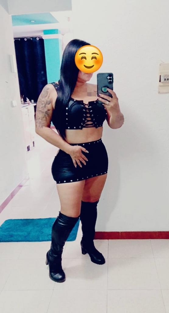 Chica busca chico en Almería: 