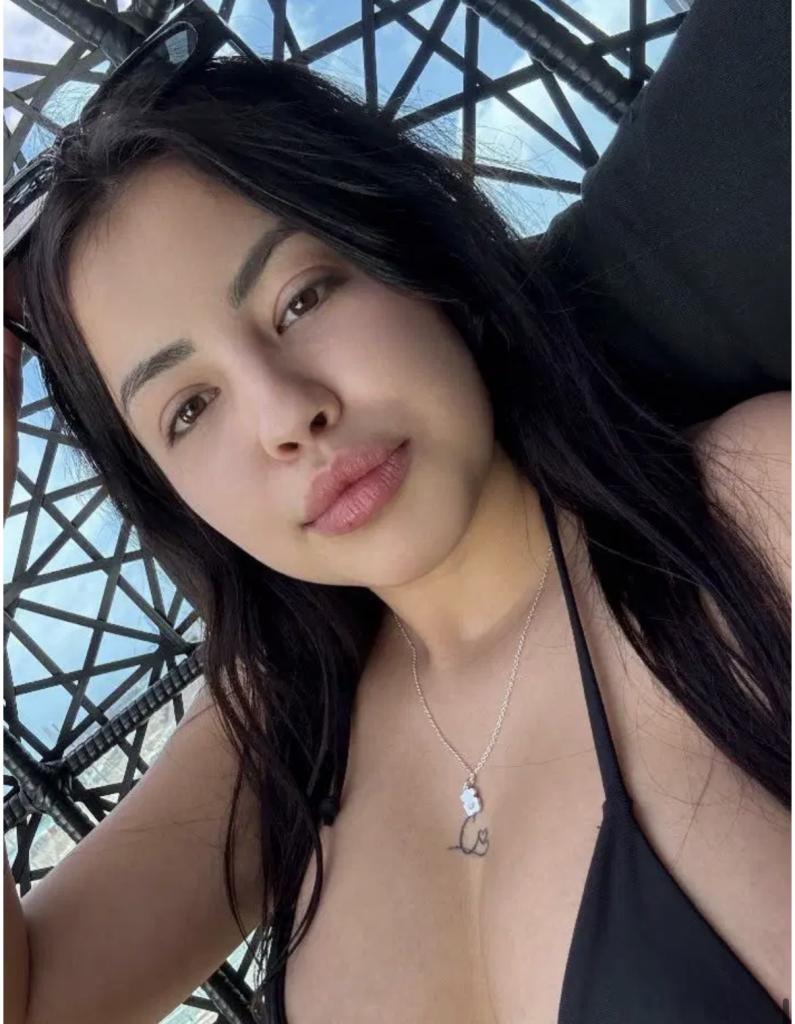 623443688: Chica busca chico en Granada
