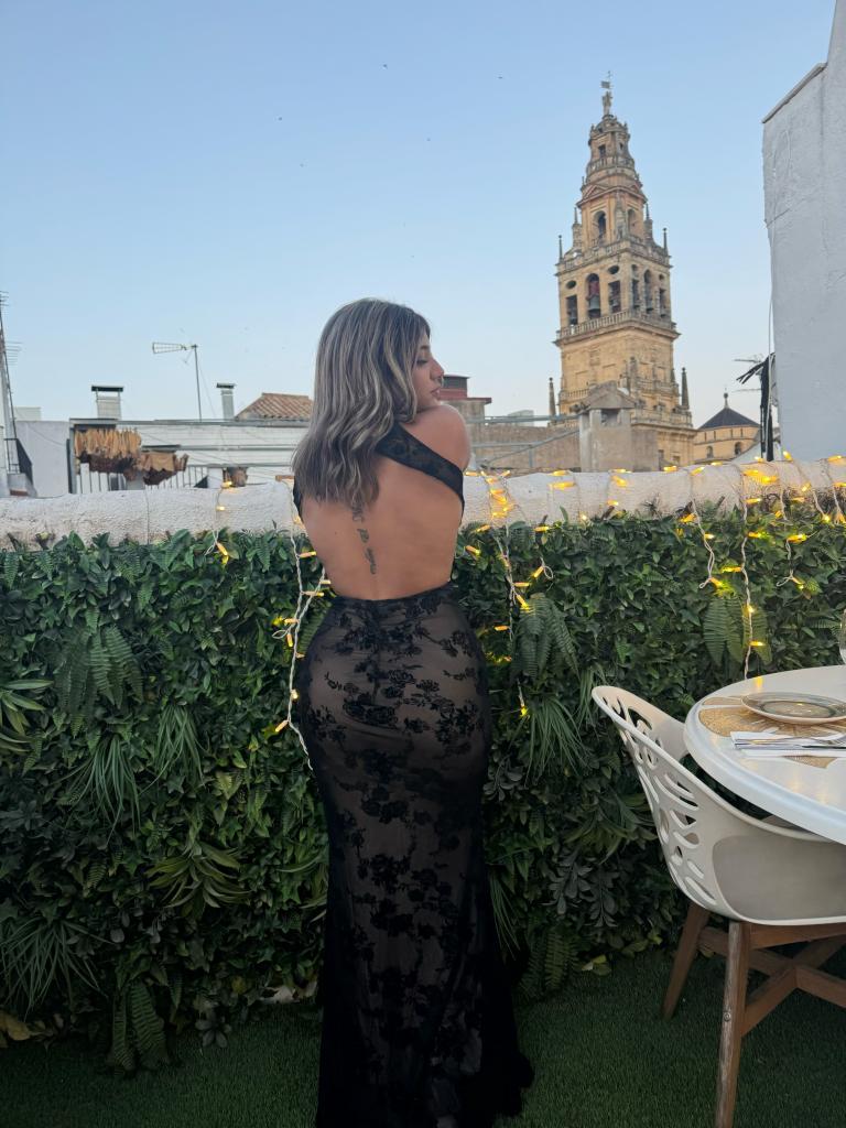 Chica busca chico en Almería: 