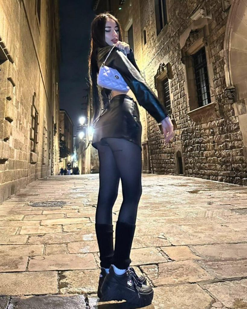 604357452: Chica busca chico en Mallorca
