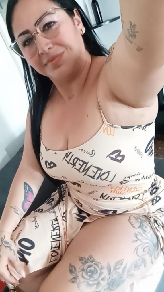 Chica busca chico en Ávila: 