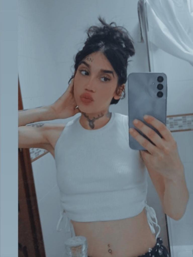 Chica busca chico en Sevilla: 