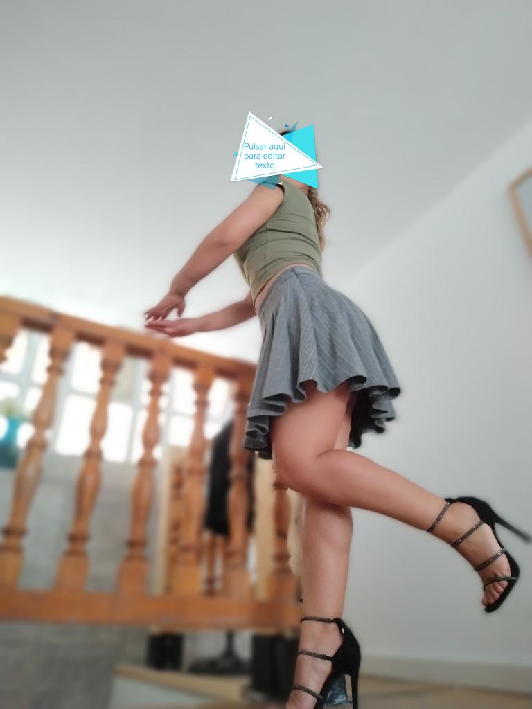 643570154: Chica busca chico en Cantabria