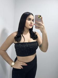 697961546: Chica busca chico en Barcelona