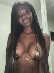 639134926: Chica busca chico en Madrid