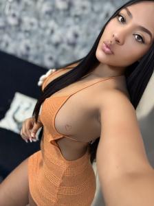 607407693: Chica busca chico en Málaga