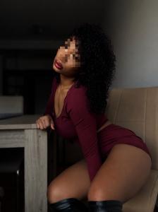 631157729: Chica busca chico en Alicante