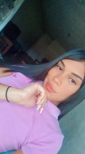 697388135: Chica busca chico en Navarra