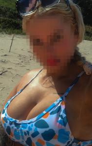614560034: Chica busca chico en La Coruña