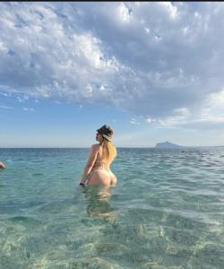 631269130: Chica busca chico en Alicante