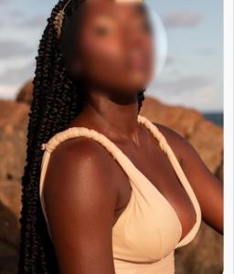 614490294: Chica busca chico en Pontevedra