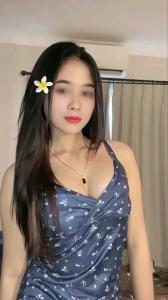 614839645: Chica busca chico en Málaga