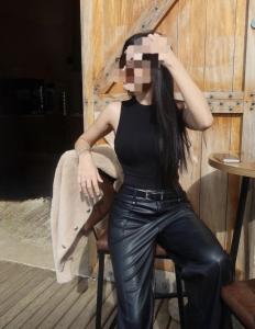 613215189: Chica busca chico en Lugo
