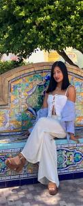692082321: Chica busca chico en Barcelona