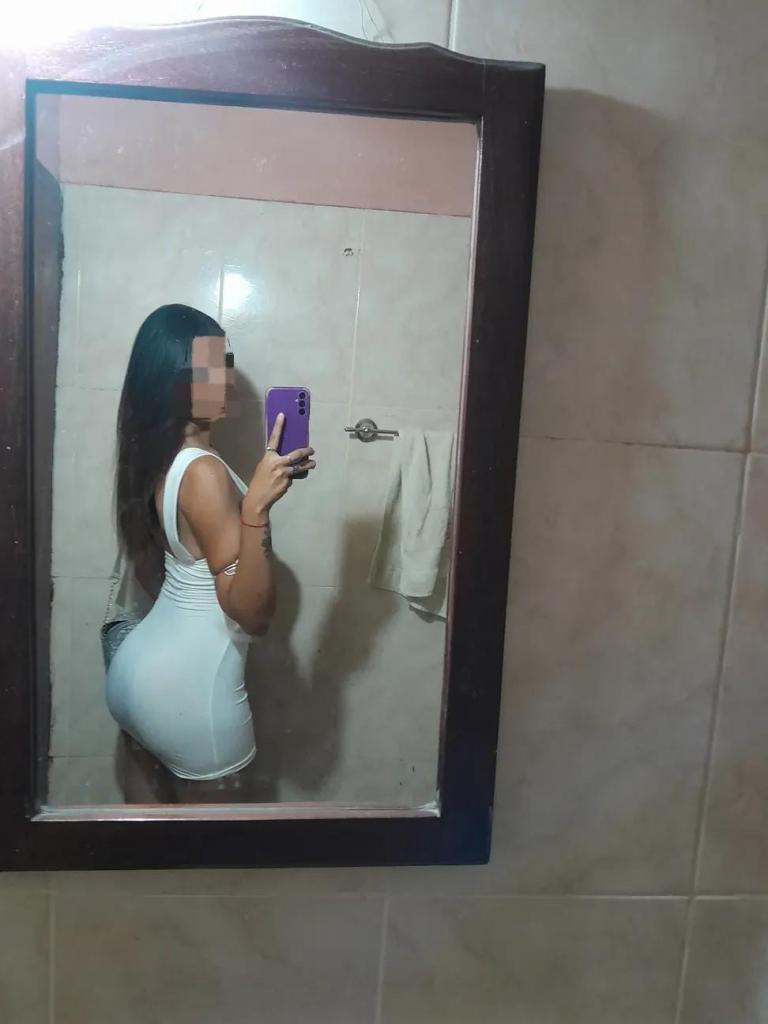 643157390: Chica busca chico en Cádiz