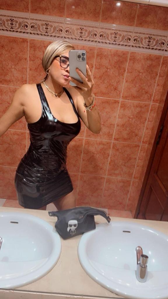 Chica busca chico en Cádiz: 