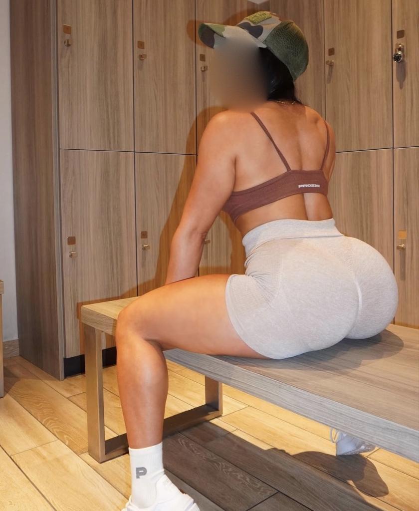 624706130: Chica busca chico en Sevilla