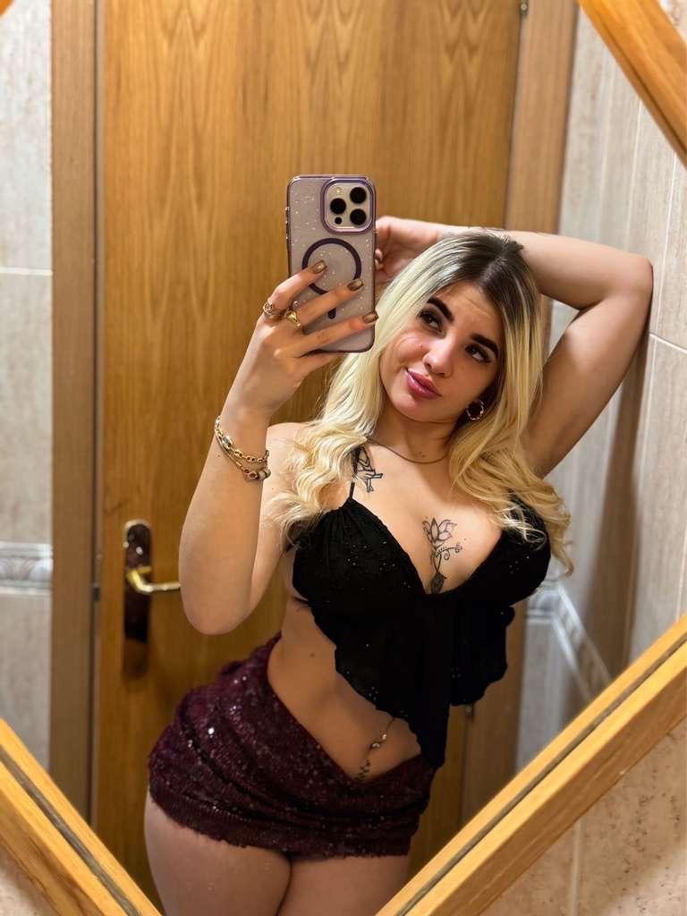 Chica busca chico en Málaga: Chica busca chico