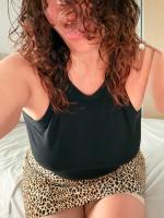 631386439: Chica busca chico en Sevilla