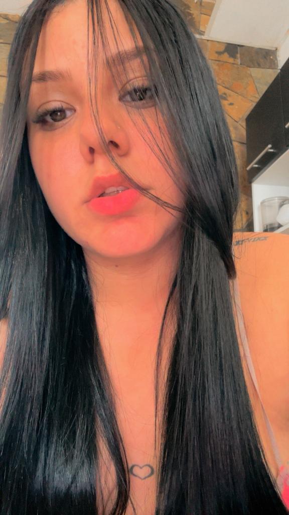 624767741: Chica busca chico en Madrid