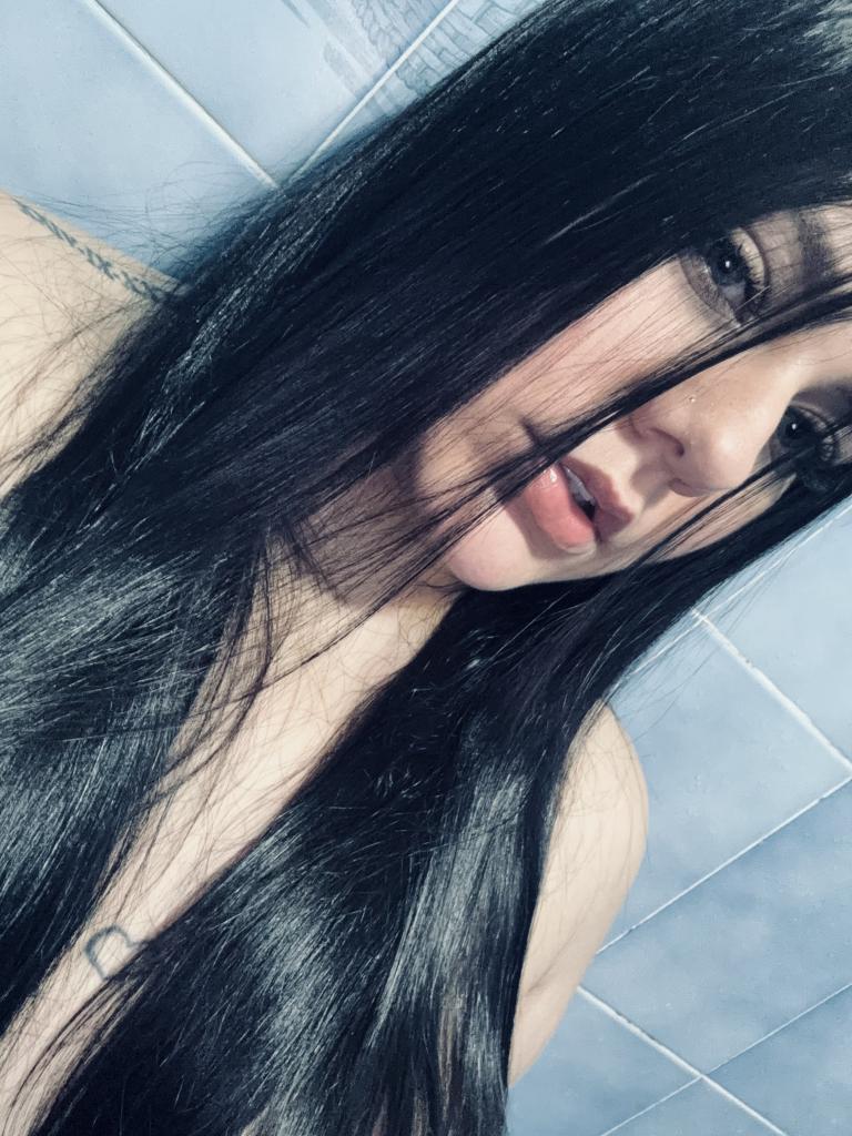 624767741: Chica busca chico en Madrid