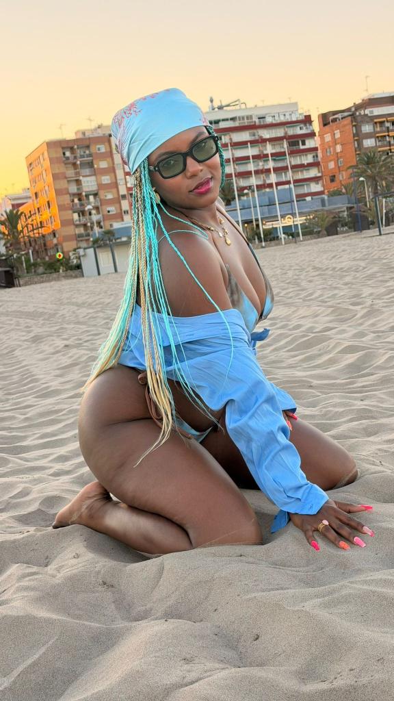 637952355: Chica busca chico en Málaga