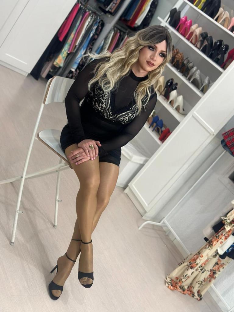 745034885: Transexual en La Rioja