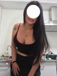 643243236: Chica busca chico en La Coruña