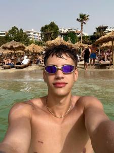 672190778: Chico busca chica en Alicante