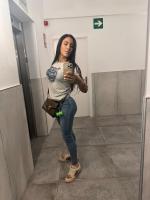662372473: Chica busca chico en Barcelona
