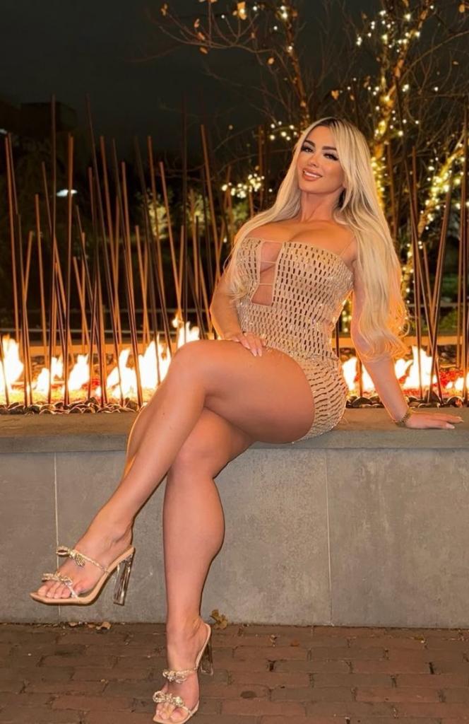 Chica busca chico en Cádiz: 