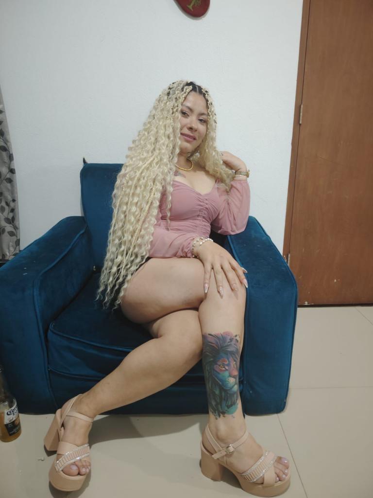 Chica busca chico en Cádiz: 