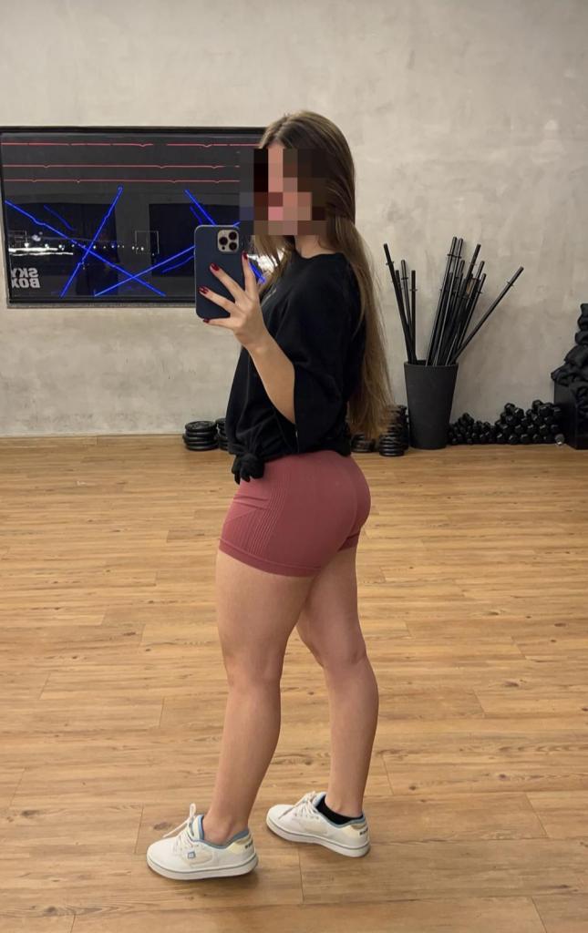 613783438: Chica busca chico en León