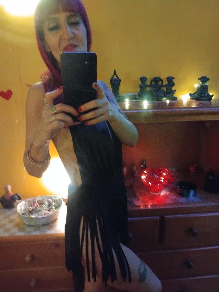 Chica busca chico en Asturias: 