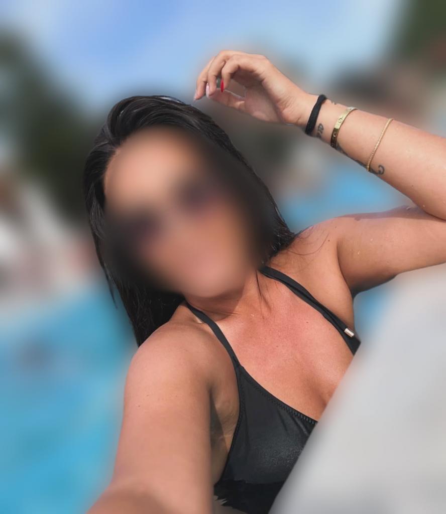 Chica busca chico en Almería: 
