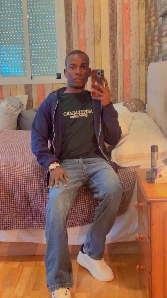 Chico busca chica en Málaga: 