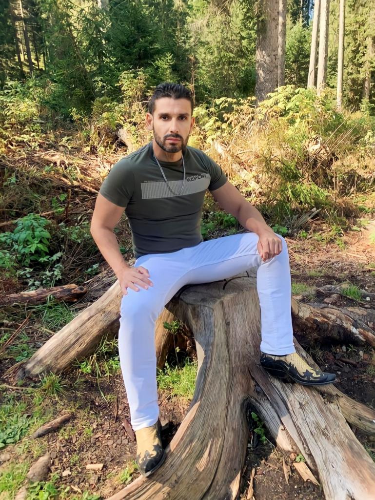 633380051: Chico busca chica en Cantabria