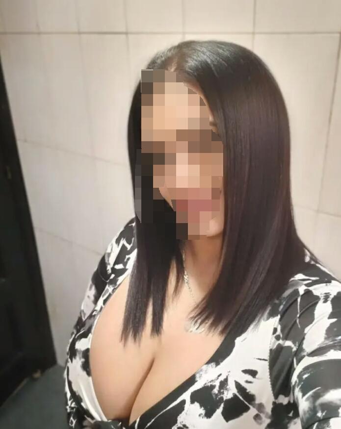 Chica busca chico en Sevilla: 