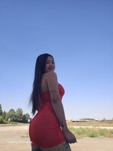 617746381: Chica busca chico en Madrid