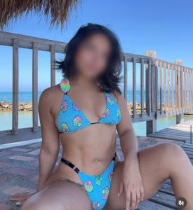 647297745: Chica busca chico en Valencia