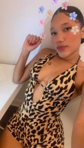 613693633: Chica busca chico en Málaga