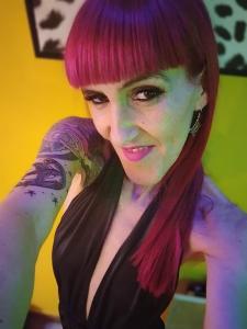 614914636: Chica busca chico en Asturias