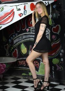 614930386: Chica busca chico en Cantabria